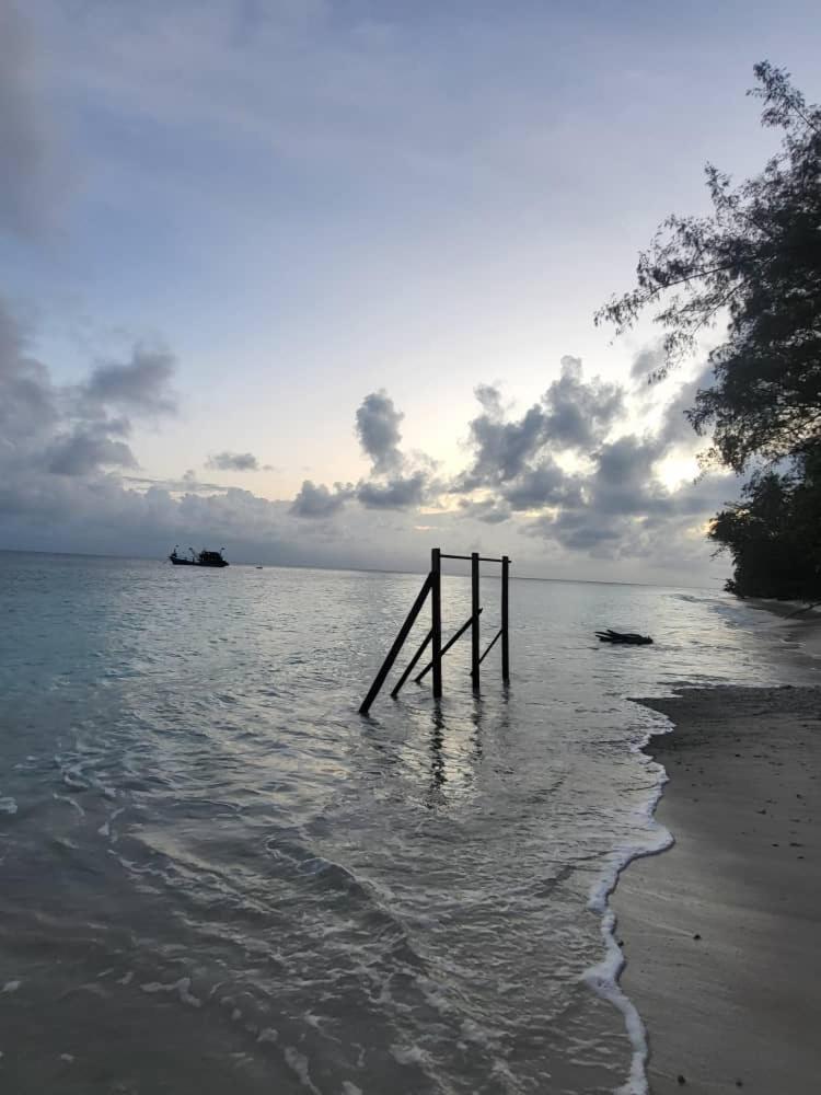 Dewati Roomstay B&B Lang Tengah Island Bagian luar foto